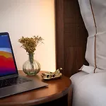 Corpo Santo Historical 5* Лісабон